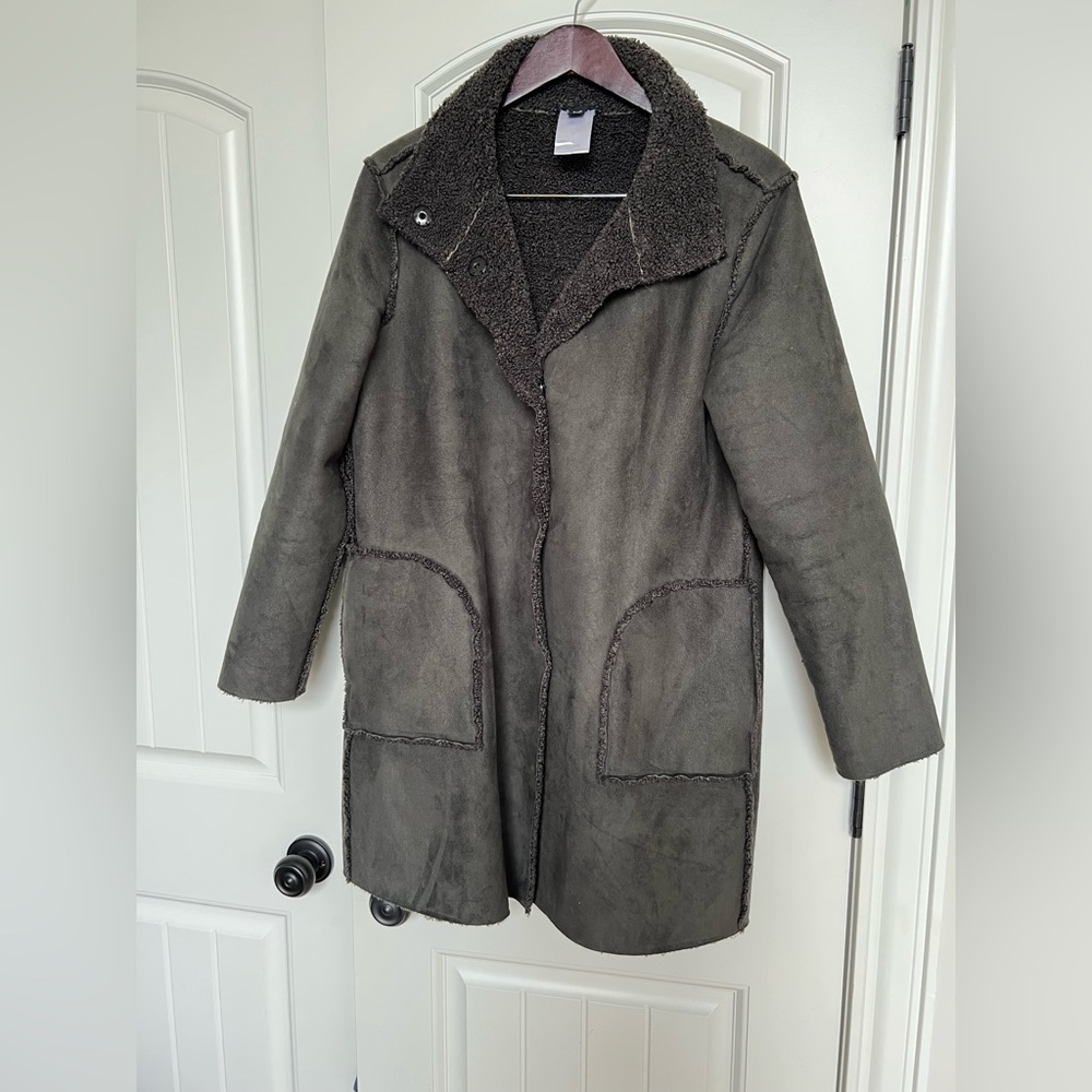 Coat - Picture 2 of 15